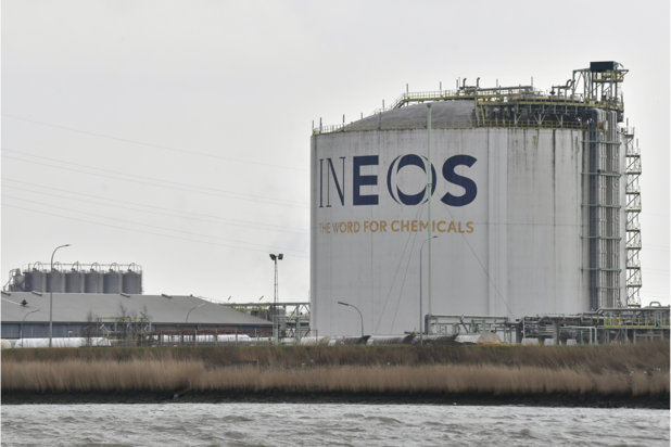 Ineos gaat CO2 uit Zwijndrecht opslaan in Noordzee