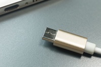 L'UE va imposer un chargeur unique (USB-C) pour smartphones