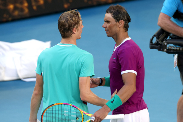 'Jullie zijn allemaal corrupt': Shapovalov niet te spreken over nederlaag tegen Nadal op Australian Open