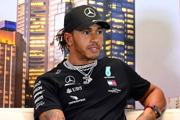 Mercedes kleurt zwart in eerste F1-weekend