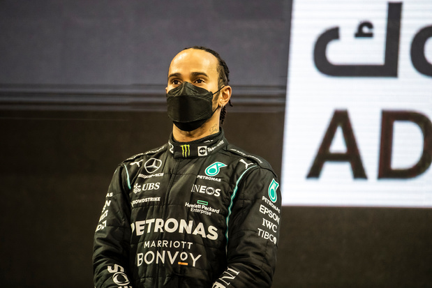 Lewis Hamilton is klaar voor nieuw seizoen: 'Het was een moeilijke periode'