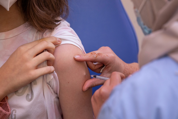 Covid: enquête après l'emploi d'une seringue usagée dans un centre de vaccination
