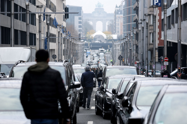 Jubelpark- en Wettunnel in Brussel geblokkeerd door boze Uber-chauffeurs