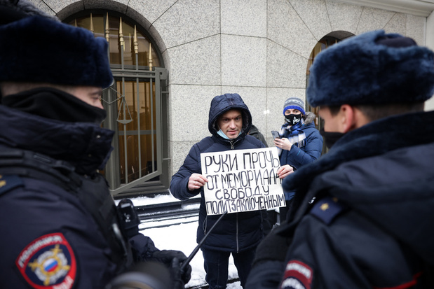En Russie, la Cour suprême veut dissoudre l'ONG Memorial l'une des plus importantes du pays