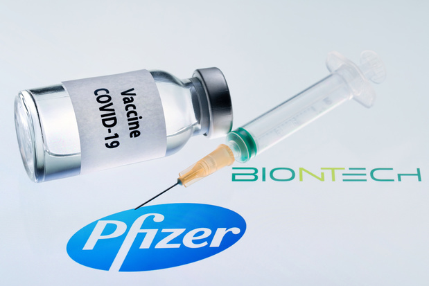 Covid: le vaccin Pfizer/BioNTech déployé dès la semaine prochaine au Royaume-Uni