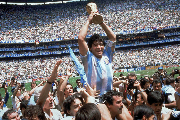 Copa América komt met indrukwekkend eerbetoon aan Diego Maradona (video)