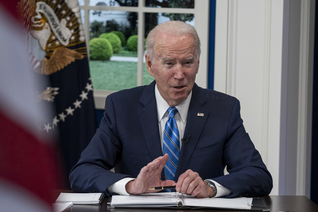 Covid: "pas de panique", dit Biden face au boom des contaminations aux Etats-Unis