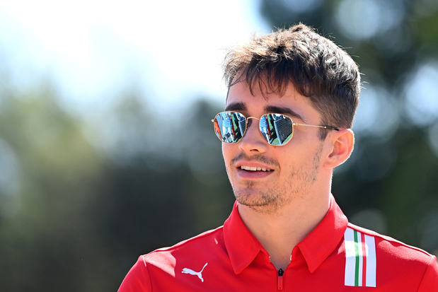 Charles Leclerc troeft Max Verstappen af in GP van Oostenrijk