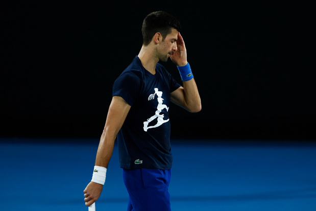 Novak Djokovic de nouveau placé en rétention, une audience prévue