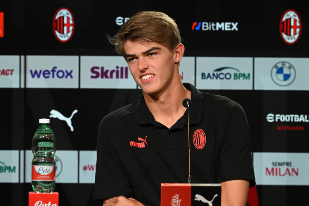De Ketelaere tijdens persvoorstelling: 'Alleen AC Milan telde voor mij' (VIDEO)