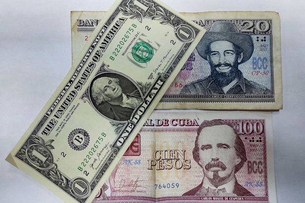 Cuba va commencer à vendre des dollars pour créer un marché des changes officiel