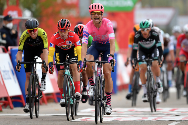 Vuelta: Magnus Cort Nielsen wint zestiende etappe, Roglic vergroot voorsprong