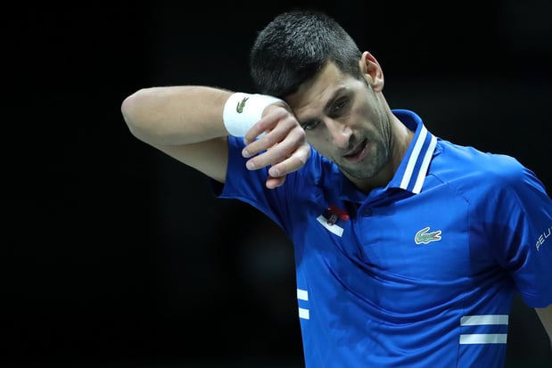Djokovic in gesprek met douane: niet gevaccineerd, wel besmet met corona