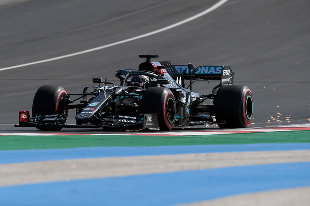 Lewis Hamilton décroche la 97e pole position de sa carrière au Portugal