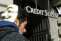 Credit Suisse, pilier de la finance helvétique, fait face à une difficile restructuration