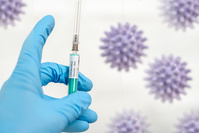 Variants britannique et sud-africain du Covid: Pfizer et BioNTech jugent leur vaccin efficace