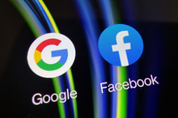 Publicité en ligne: Bruxelles ouvre une enquête sur un accord Google-Facebook