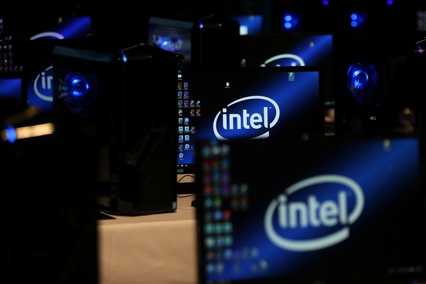 Le directeur d'Intel table sur une pénurie de puces jusqu'en 2023