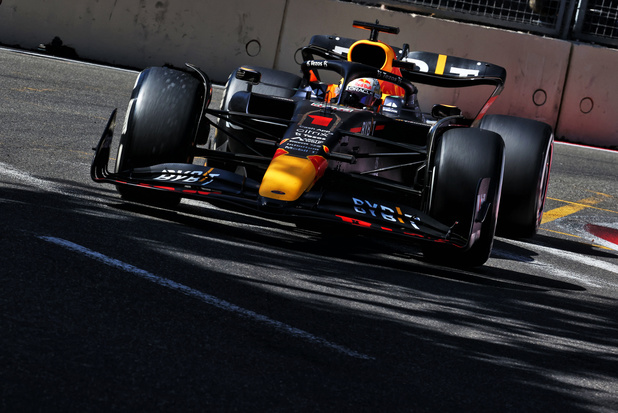 Grand Prix d'Azerbaïdjan: Verstappen s'impose et profite de l'abandon de Charles Leclerc pour prendre le large