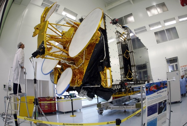 Eutelsat veut fusionner avec OneWeb pour devenir un champion de l'internet de l'espace