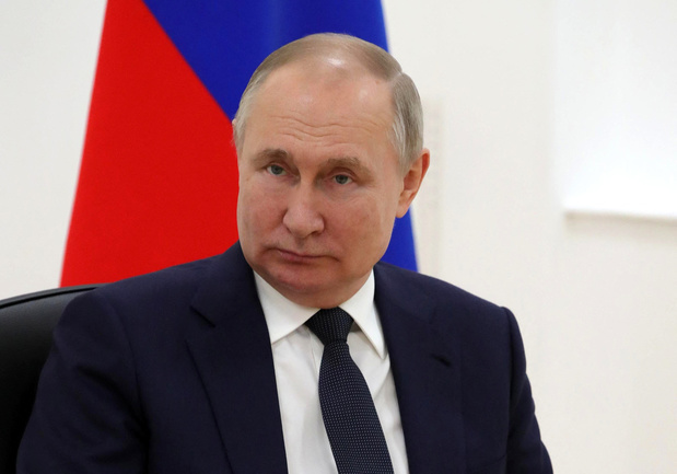 L'Occident souffre plus des sanctions que Moscou, affirme Poutine
