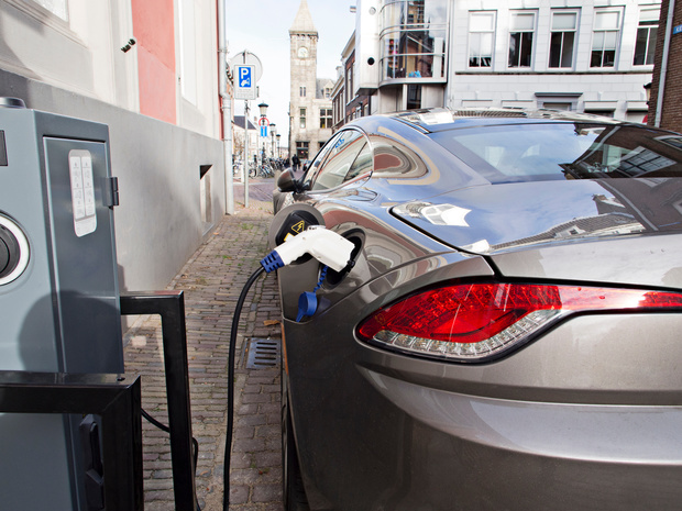 La transition vers des véhicules de société électriques suscite beaucoup de questions dans les entreprises