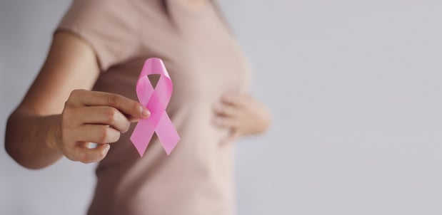 Les traitements du cancer du sein ne devraient être autorisés qu'en cliniques du sein agréées