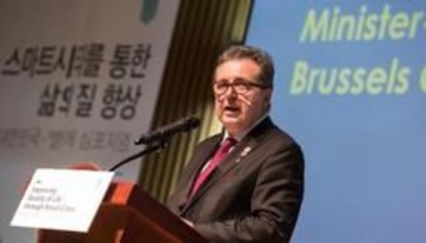 Rudi Vervoort à la pêche aux idées pour Bruxelles à Séoul