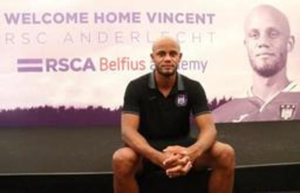 Vincent Kompany coacht Anderlecht naar 0-6 zege in Oudenaarde