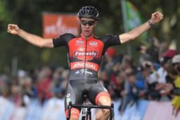 Laurens Sweeck (Pauwels Sauzen-Bingoal) remporte le premier cyclocross de la saison à Eeklo