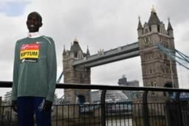 Kiptum, recordman du semi-marathon, suspendu pour infraction au passeport biologique