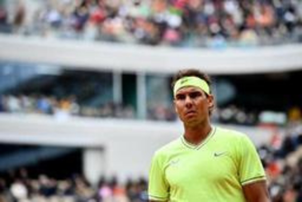 Rafael Nadal domine Federer en trois sets et fonce en finale