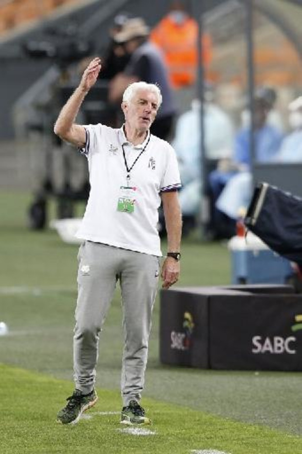 Kwal. WK 2022 - Hugo Broos ziet WK-kansen met Zuid-Afrika in rook opgaan na verlies tegen Ghana