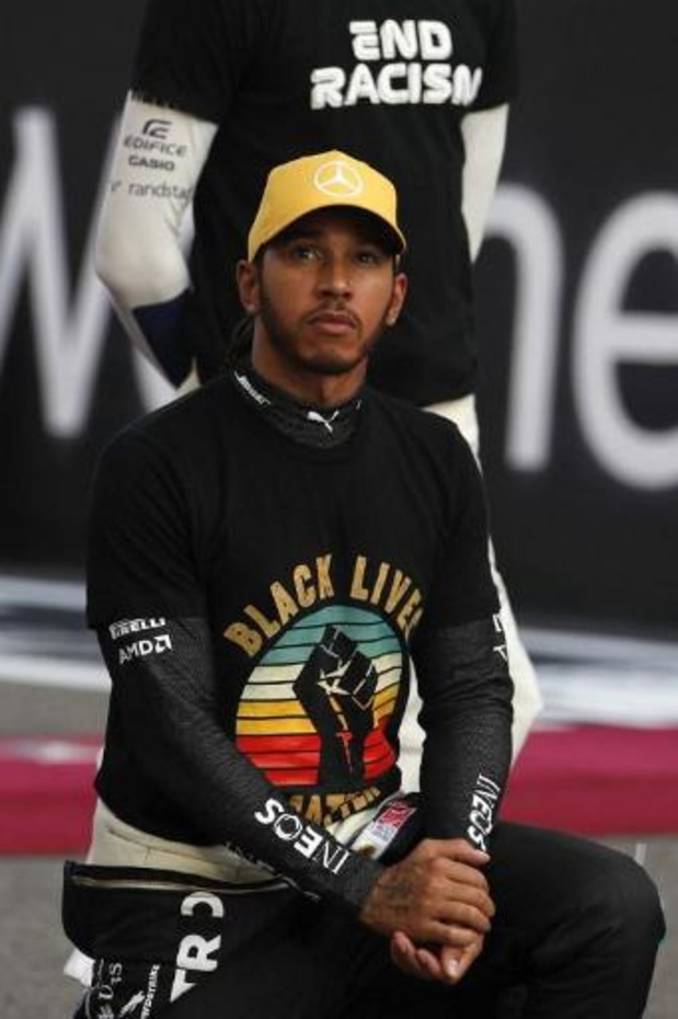 Wereldkampioen Lewis Hamilton verlengt contract bij Mercedes