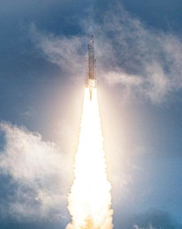 Lancement du télescope spatial James Webb par une fusée Ariane 5