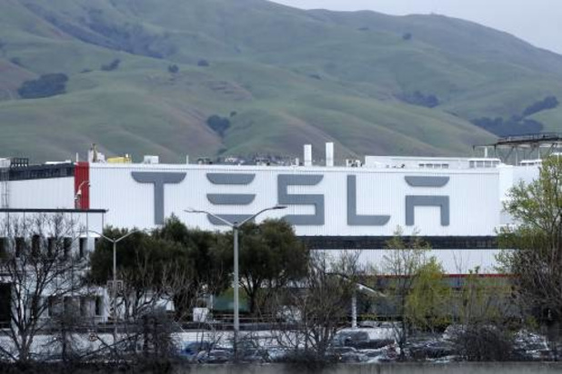 Zes werknemers klagen Tesla aan wegens seksuele intimidatie