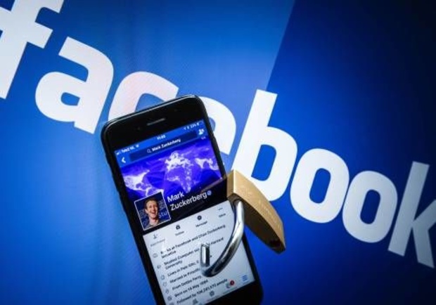 Facebook mag Duits account niet blokkeren voor bericht over vluchtelingen