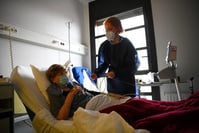 Le nord de la France va transférer des patients en soins intensifs vers la Belgique
