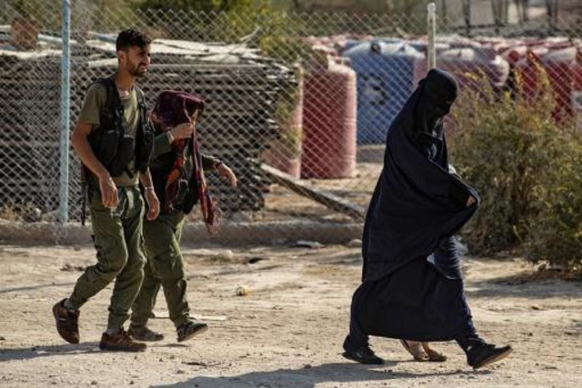 'Nog twee Belgische IS-vrouwen ontsnapt uit Syrië'