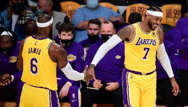 LeBron James bezorgt Lakers de zege tegen Sacramento Kings