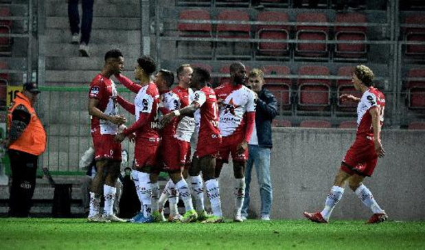 Jupiler Pro League - Zulte Waregem bezweert crisis met zege tegen Antwerp, Oostende verslaat Cercle Brugge