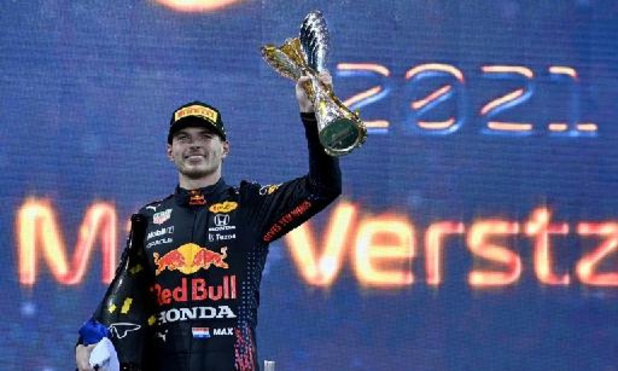 Max Verstappen reçu en grandes pompes chez Red Bull