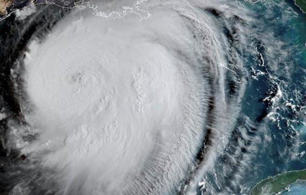 Orkaan Laura wordt categorie 3 en bedreigt Amerikaanse kust