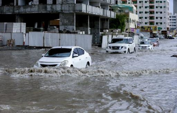 Les pays du Golfe en alerte face aux pluies diluviennes