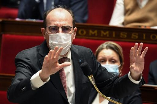 Passe vaccinal en France: le Premier ministre demande aux députés de débattre rapidement