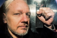 Julian Assange demande la liberté
