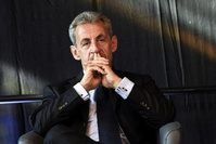 Nicolas Sarkozy, condamné, promet d'aller 