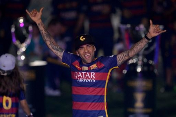 La Liga - Barcelona sluit veteraan Dani Alves na vijf jaar weer in de armen