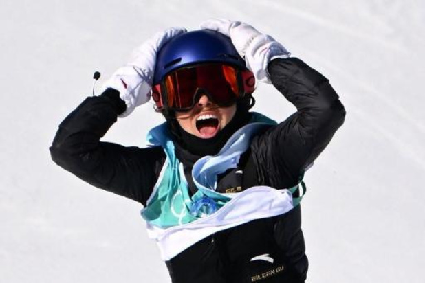 JO 2022 - Ailing Eileen Gu, 18 ans, première championne olympique sur le Big Air en ski acrobatique