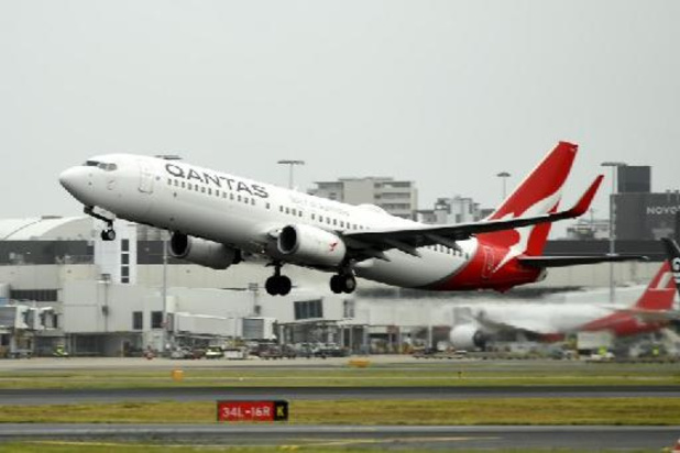 Ook Qantas voert vaccinatieplicht in voor personeel